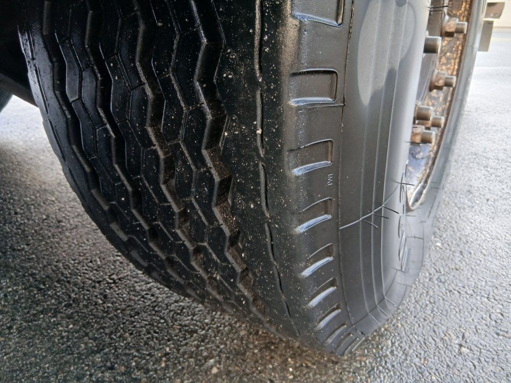 Tenta puspiekabe Schwarzmüller SPA 3/E: foto 8