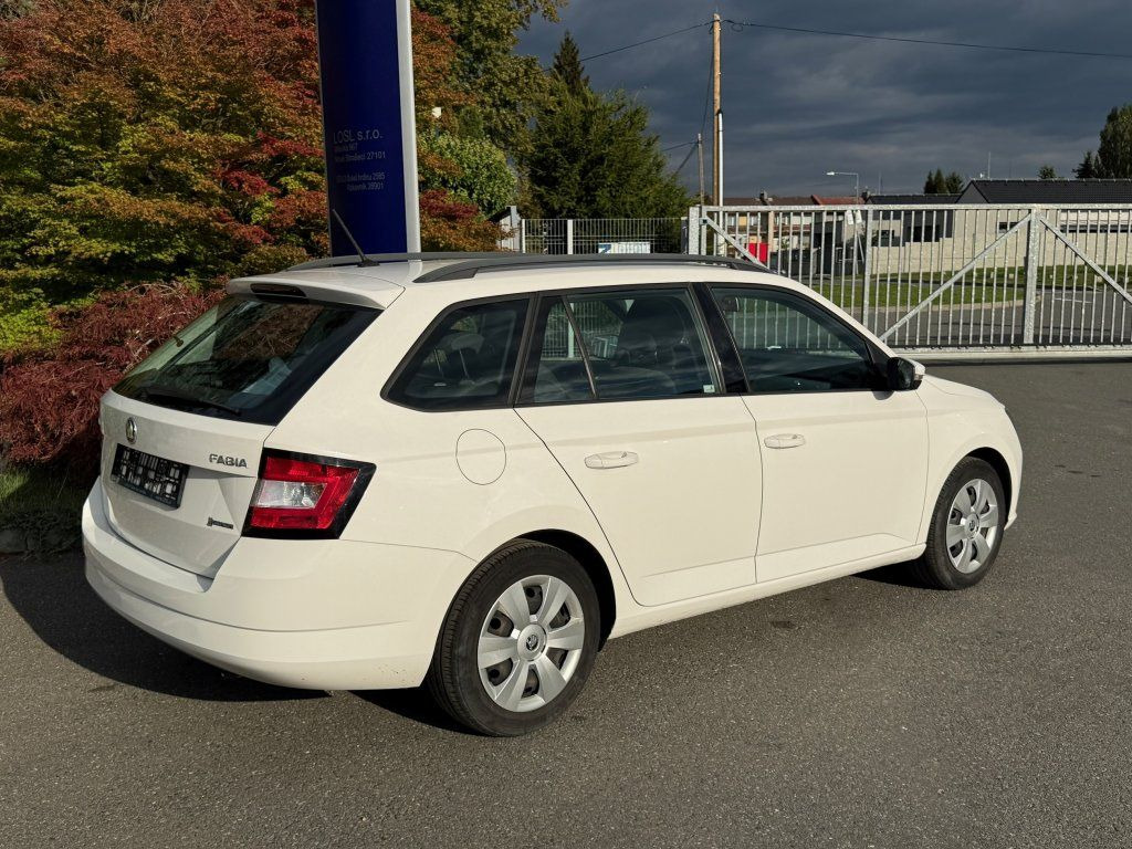 Skoda 1,4TDi kombi - Universālis: foto 4 Skoda 1,4TDi kombi - Universālis: foto 4