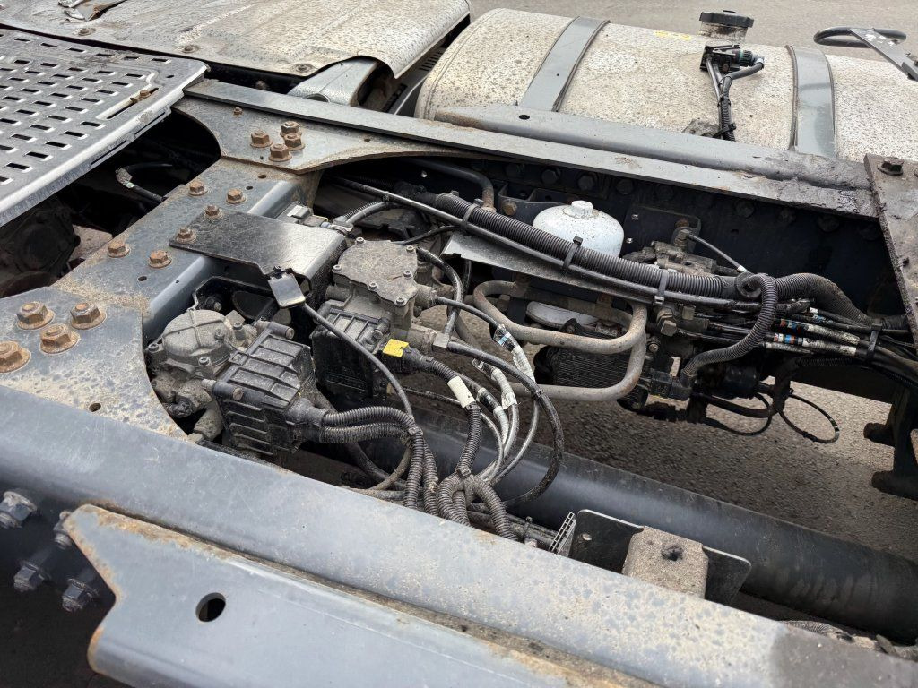 DAF XF460 EURO 6 MEGA/lowdeck līzingu DAF XF460 EURO 6 MEGA/lowdeck: foto 12