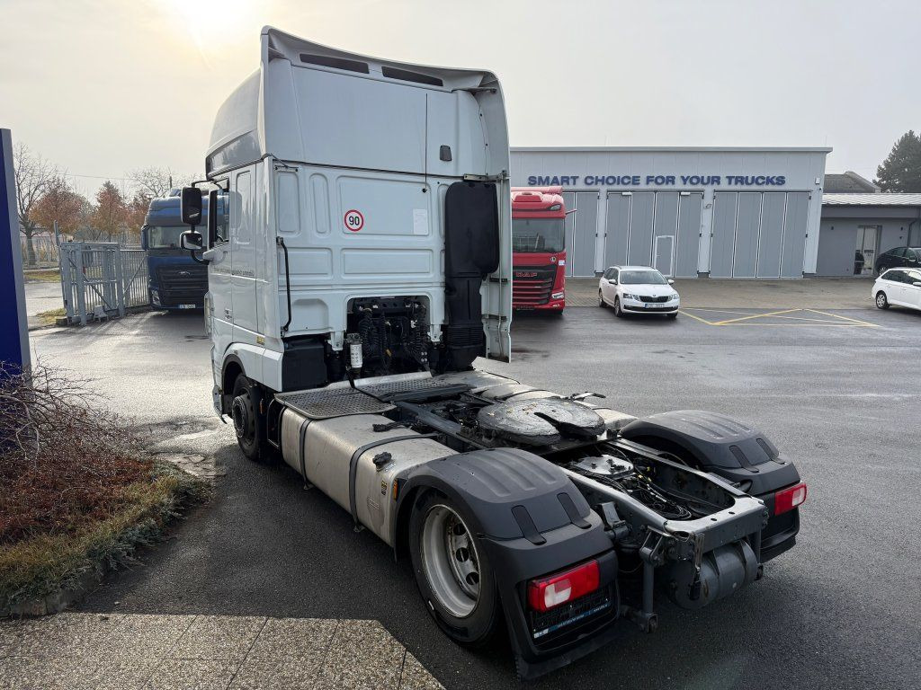 DAF XF480 Superspacecab SSC lowdeck - Vilcējs: foto 5 DAF XF480 Superspacecab SSC lowdeck - Vilcējs: foto 5