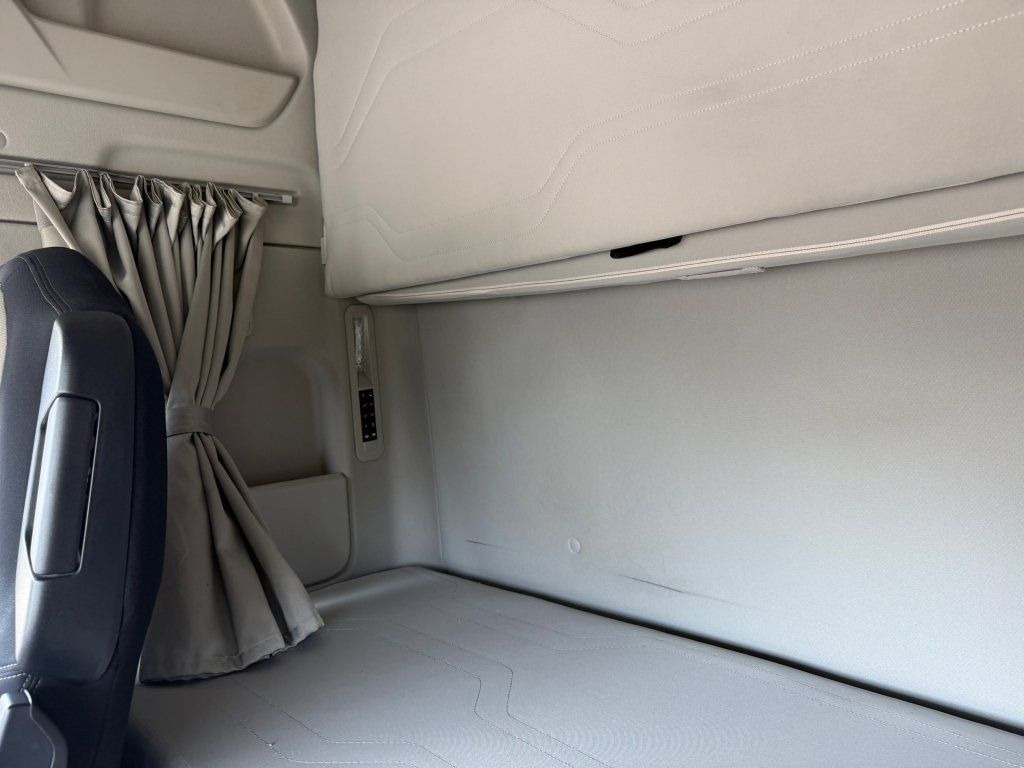 Ford F-MAX EURO 6 līzingu Ford F-MAX EURO 6: foto 16 Ford F-MAX EURO 6 līzingu Ford F-MAX EURO 6: foto 16