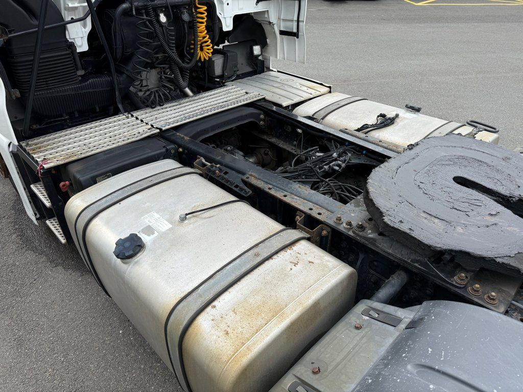 Vilcējs MAN TGX18.460 EURO 6 MEGA/lowdeck: foto 12