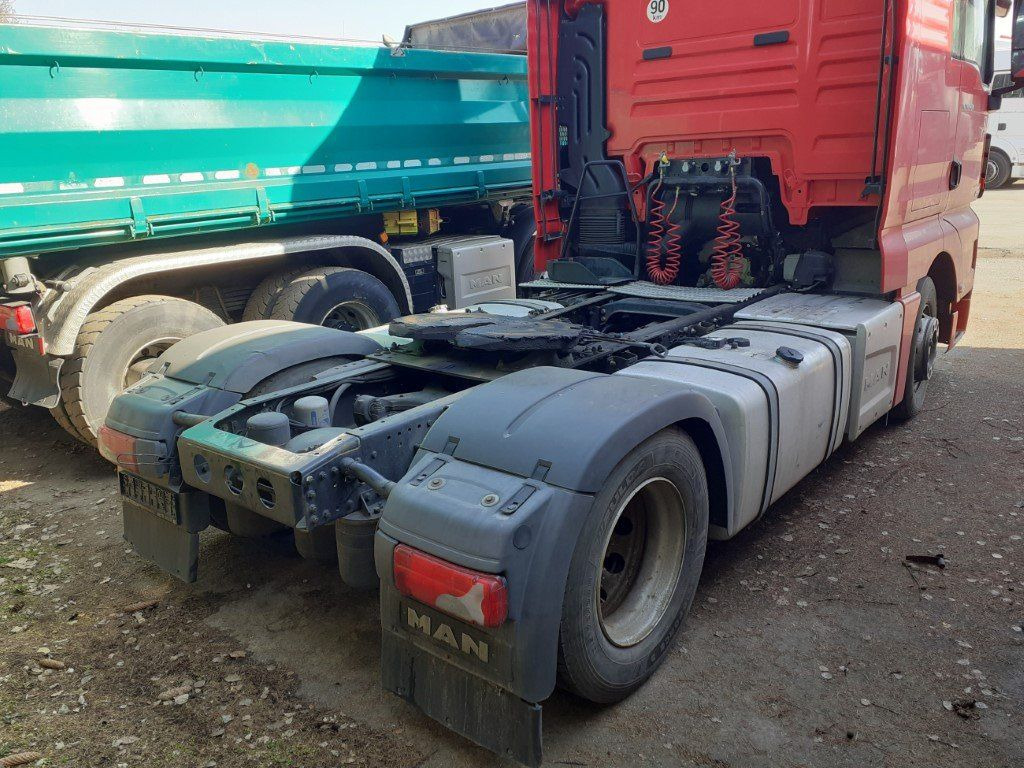 MAN TGX18.460 XLX Motorschaden/engine damage - Vilcējs: foto 3 MAN TGX18.460 XLX Motorschaden/engine damage - Vilcējs: foto 3