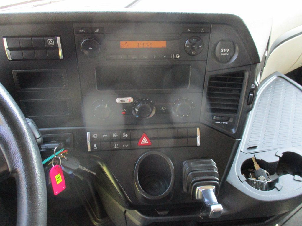 Vilcējs Mercedes-Benz 1845 Actros EURO 6 MEGA/lowdeck: foto 18