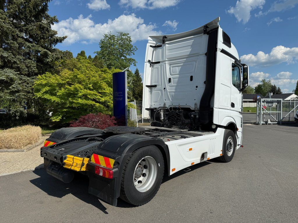 Mercedes-Benz 1851 Actros EURO 6 - Vilcējs: foto 4 Mercedes-Benz 1851 Actros EURO 6 - Vilcējs: foto 4