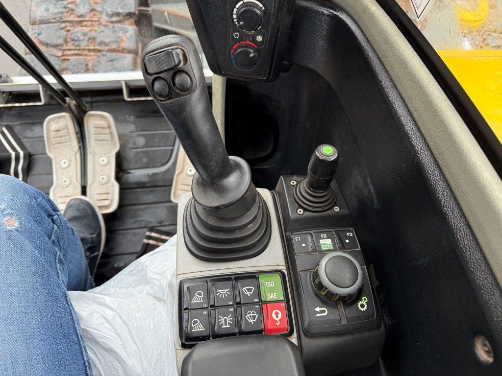 Wacker Neuson Crawler ET145 līzingu Wacker Neuson Crawler ET145: foto 13 Wacker Neuson Crawler ET145 līzingu Wacker Neuson Crawler ET145: foto 13