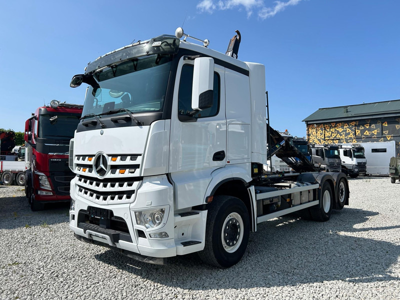Mercedes-Benz AROCS + JOAB 20t | TULOSSA - Pacēlājs ar āķi: foto 1 Mercedes-Benz AROCS + JOAB 20t | TULOSSA - Pacēlājs ar āķi: foto 1