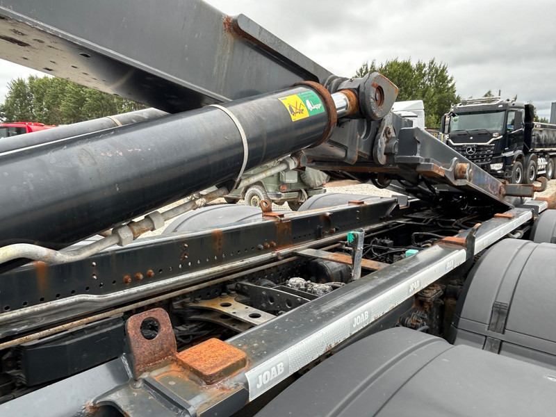 Pacēlājs ar āķi Mercedes-Benz Arocs 3253 | Joab L 24 ton 5750 mm | TULOSSA: foto 10