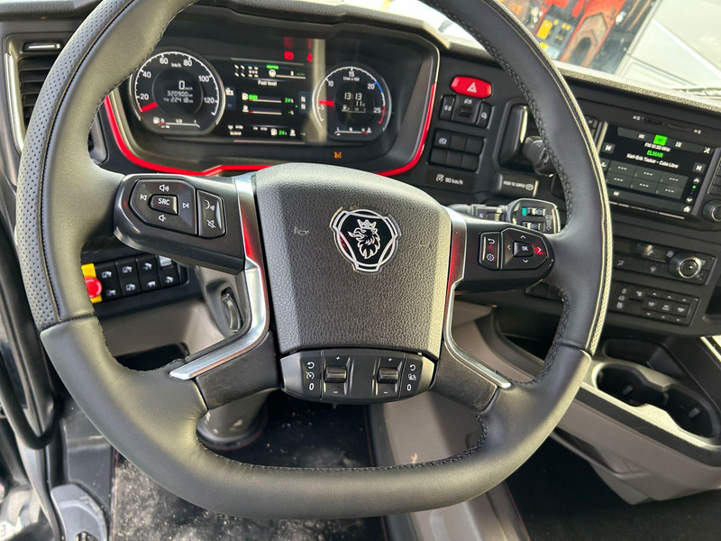 Kravas automašīna pašizgāzējs Scania R 650 8x4 / V8 / TULOSSA: foto 12