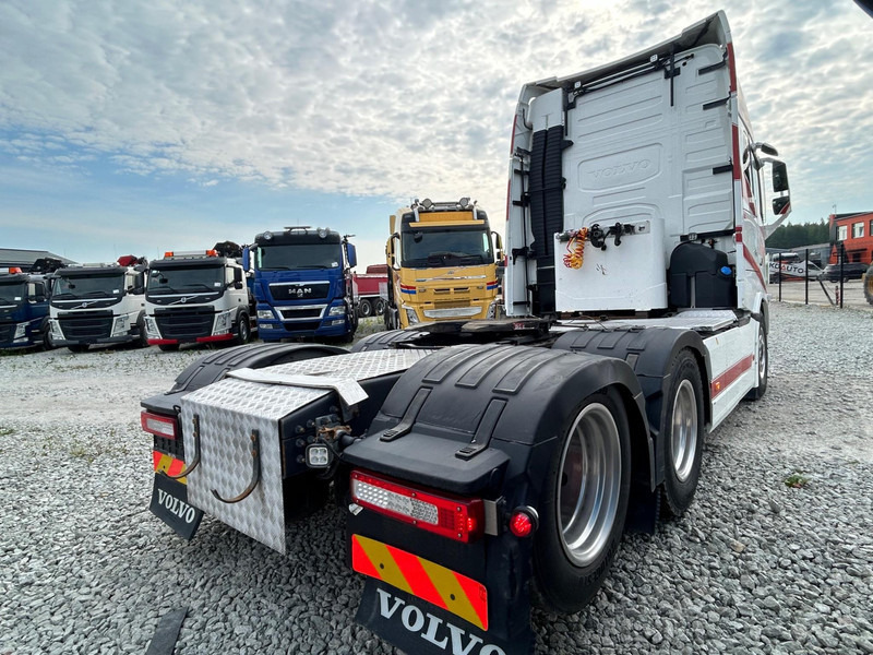 Volvo FH 16 750 6x2 | HIDASTIN | HYDRAULIIKKA | ADR | GLOBE XL | TULOSSA - Vilcējs: foto 4 Volvo FH 16 750 6x2 | HIDASTIN | HYDRAULIIKKA | ADR | GLOBE XL | TULOSSA - Vilcējs: foto 4