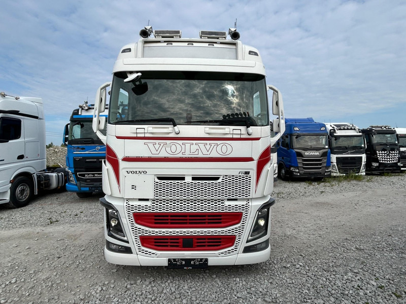 Volvo FH 16 750 6x2 | HIDASTIN | HYDRAULIIKKA | ADR | GLOBE XL | TULOSSA - Vilcējs: foto 2 Volvo FH 16 750 6x2 | HIDASTIN | HYDRAULIIKKA | ADR | GLOBE XL | TULOSSA - Vilcējs: foto 2