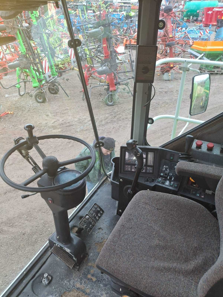 Claas dominator 118 sl Maxi - Labības kombains: foto 3 Claas dominator 118 sl Maxi - Labības kombains: foto 3
