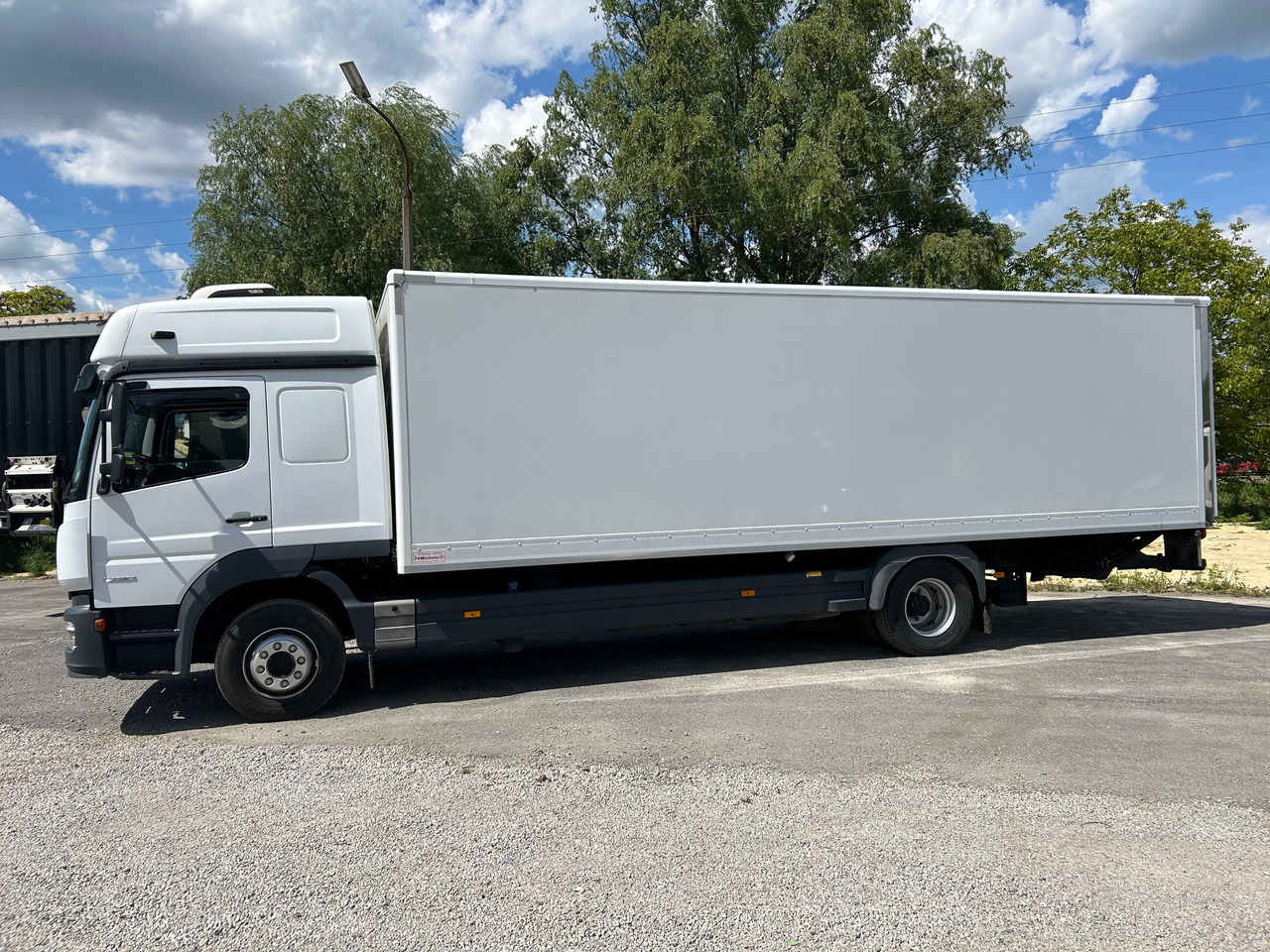 MERCEDES-BENZ ATEGO 1230 / BIGSPACE / 2020 / KOFFER 19 EPAL / LBW 2T - Kravas automašīna ar slēgto virsbūvi: foto 5 MERCEDES-BENZ ATEGO 1230 / BIGSPACE / 2020 / KOFFER 19 EPAL / LBW 2T - Kravas automašīna ar slēgto virsbūvi: foto 5