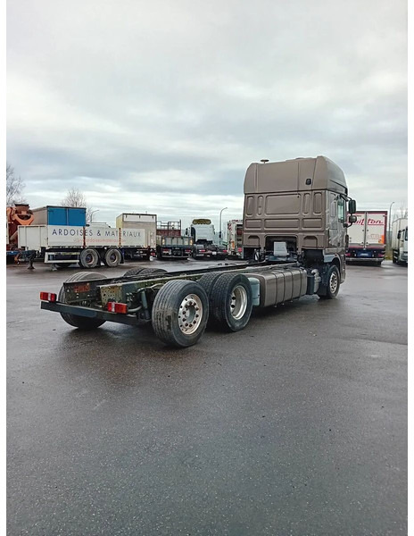 DAF XF 105.510 6x2 - Šasija kravas automašīna: foto 4 DAF XF 105.510 6x2 - Šasija kravas automašīna: foto 4