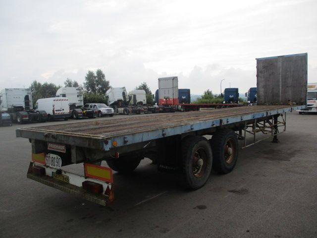 Fruehauf platform - drum brakes/freins tambour - Bortu puspiekabe/ Platforma: foto 3 Fruehauf platform - drum brakes/freins tambour - Bortu puspiekabe/ Platforma: foto 3
