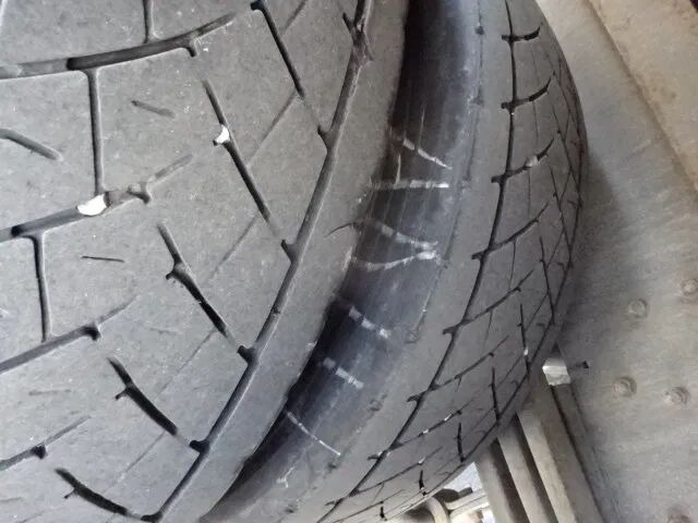 Kravas automašīna ar slēgto virsbūvi Renault Midlum 270 dxi - manual gearbox / steel suspension lames: foto 6