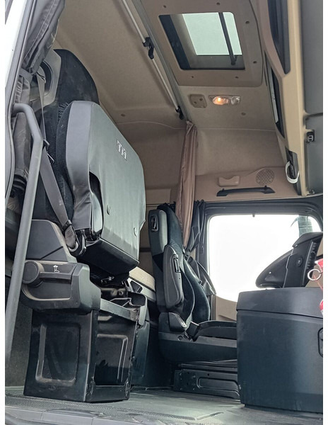 Mercedes-Benz Actros 1848 - noise in engine - Vilcējs: foto 5 Mercedes-Benz Actros 1848 - noise in engine - Vilcējs: foto 5