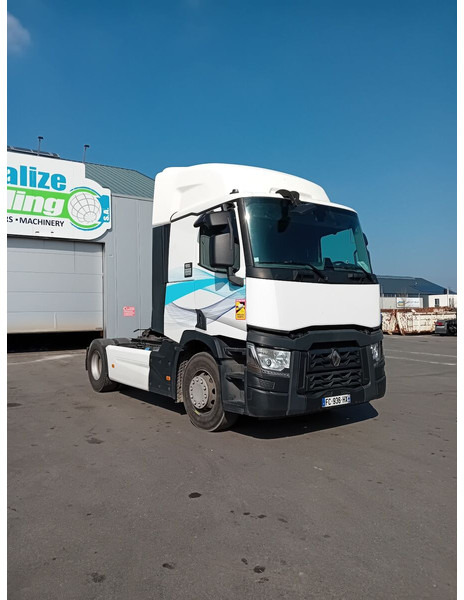 Vilcējs Renault T440 - KD: foto 1