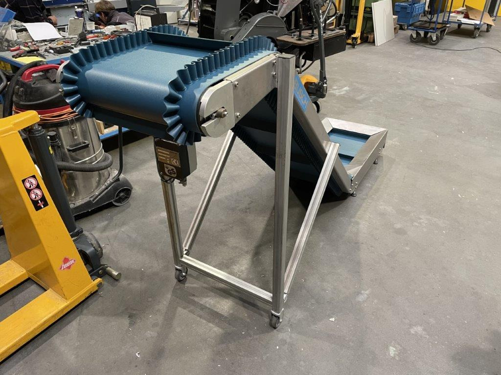 Chip conveyor Gerhard Busch KF 110 - Lentes konveijers: foto 2 Chip conveyor Gerhard Busch KF 110 - Lentes konveijers: foto 2