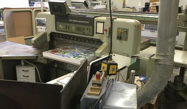 Polar Mohr 137 EM-MON cutting line - Papīra griešanas mašīna: foto 2 Polar Mohr 137 EM-MON cutting line - Papīra griešanas mašīna: foto 2