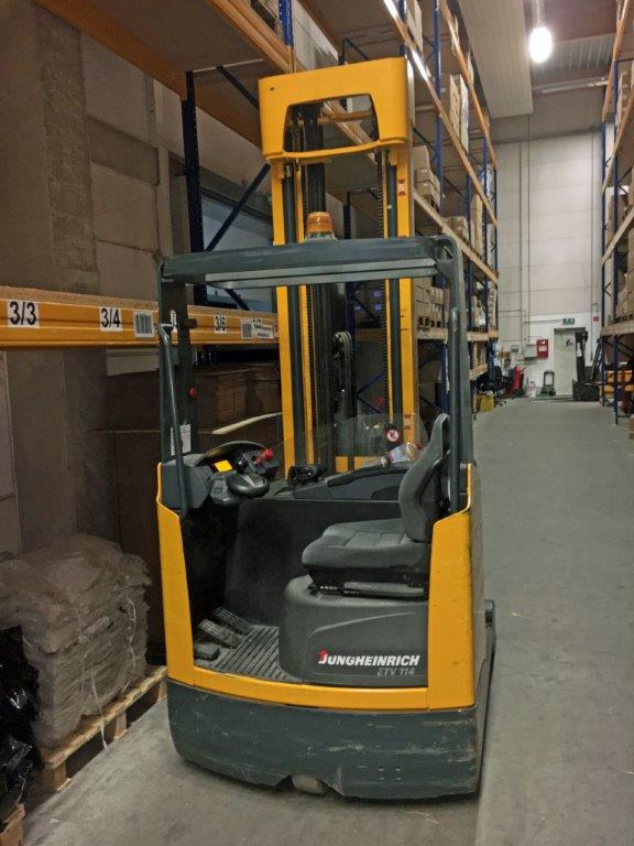 Reach truck Jungheinrich ETV 114 - Bīdmasta krautņotājs: foto 4 Reach truck Jungheinrich ETV 114 - Bīdmasta krautņotājs: foto 4