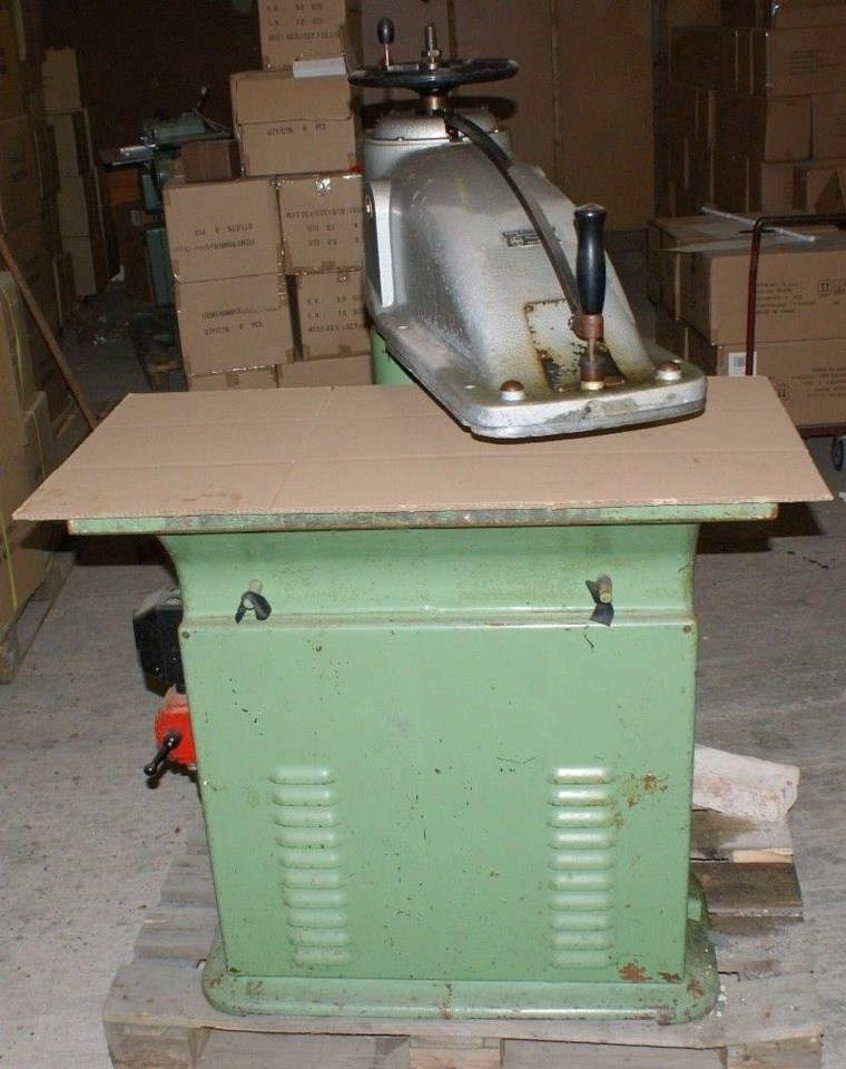 Schoen & Cie Model N 1.1/4-1 Hydraulic Pivot Arm Punch - Drukas iekārtas: foto 3 Schoen & Cie Model N 1.1/4-1 Hydraulic Pivot Arm Punch - Drukas iekārtas: foto 3