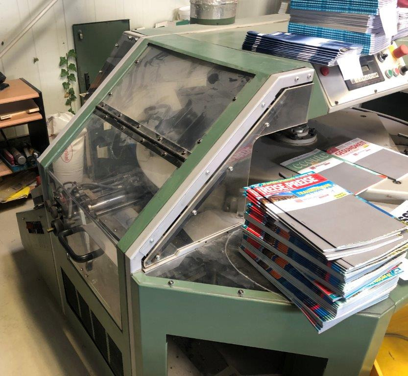 Four clamps Perfect binder Muller Martini Amigo Plus 1580.0410 līzingu four clamps Perfect binder Muller Martini Amigo Plus 1580.0410: foto 8