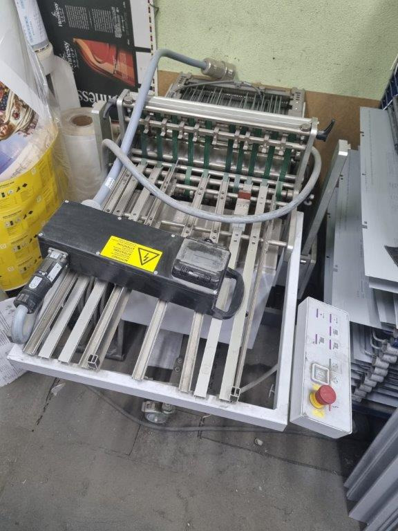 Small sized mobile stack delivery Heidelberg Stahlfolder STA 41 F MKE - Locīšanas mašīna: foto 1 Small sized mobile stack delivery Heidelberg Stahlfolder STA 41 F MKE - Locīšanas mašīna: foto 1