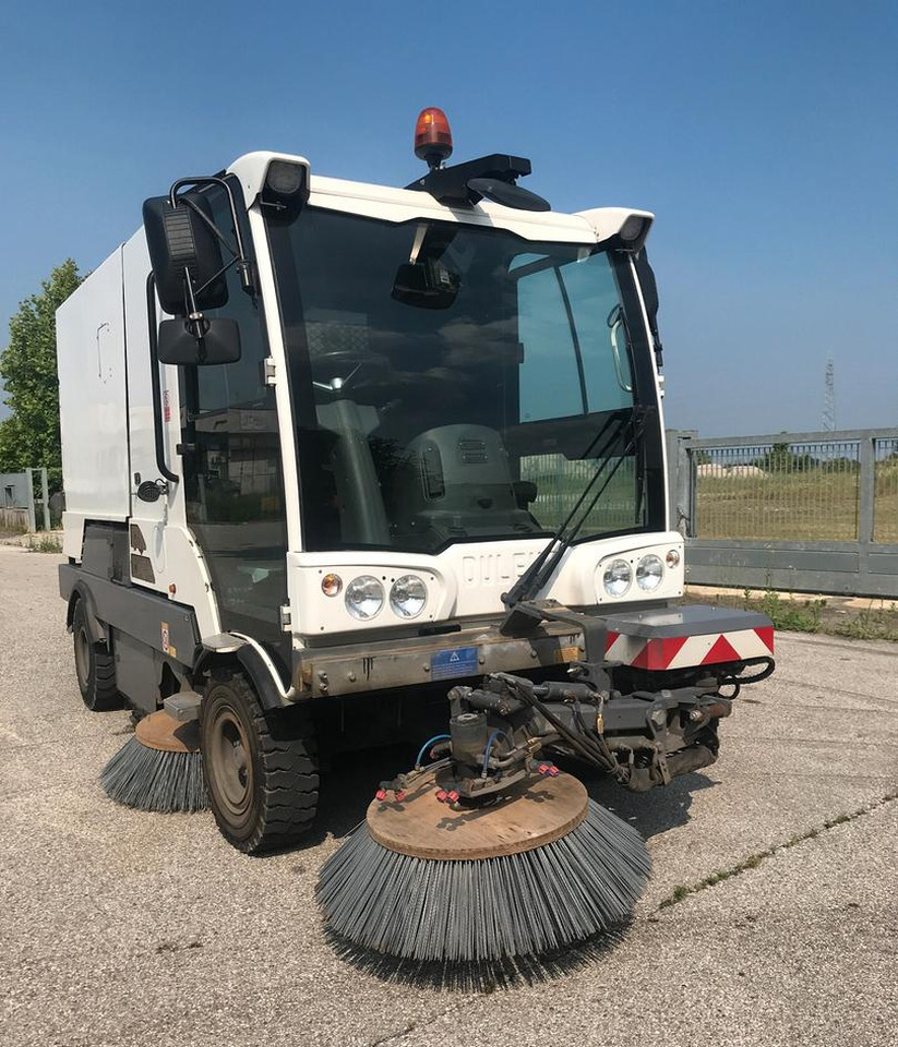SPAZZATRICE STRADALE DULEVO 3000 - Ielu tīrīšanas mašīna: foto 2 SPAZZATRICE STRADALE DULEVO 3000 - Ielu tīrīšanas mašīna: foto 2