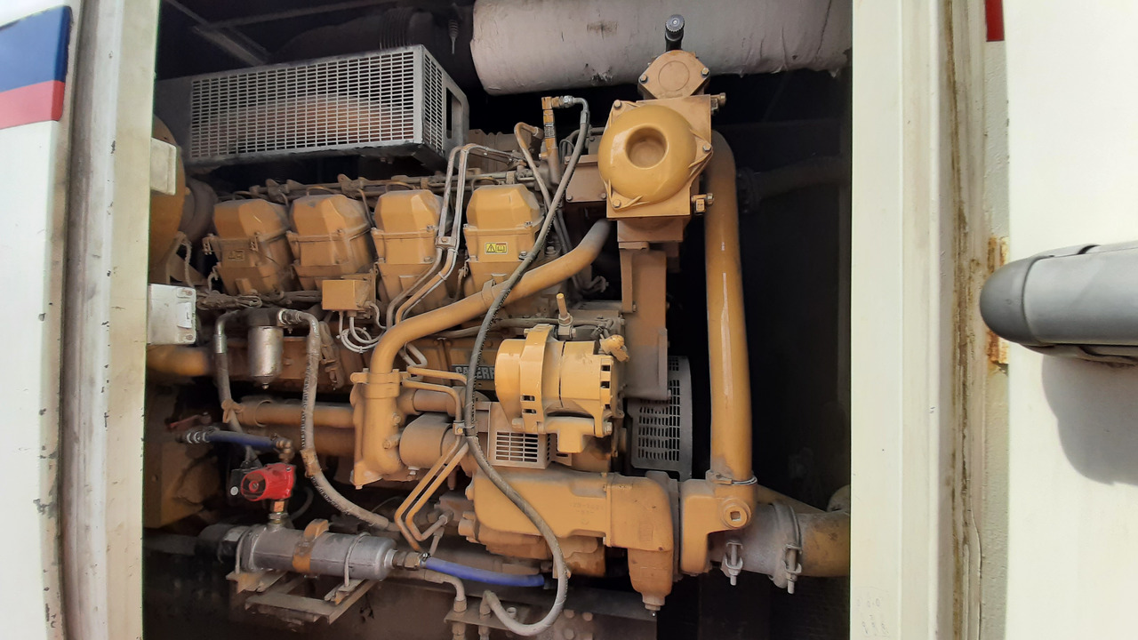 CATERPILLAR 3508 1100 kVa - Elektroģenerators: foto 2 CATERPILLAR 3508 1100 kVa - Elektroģenerators: foto 2