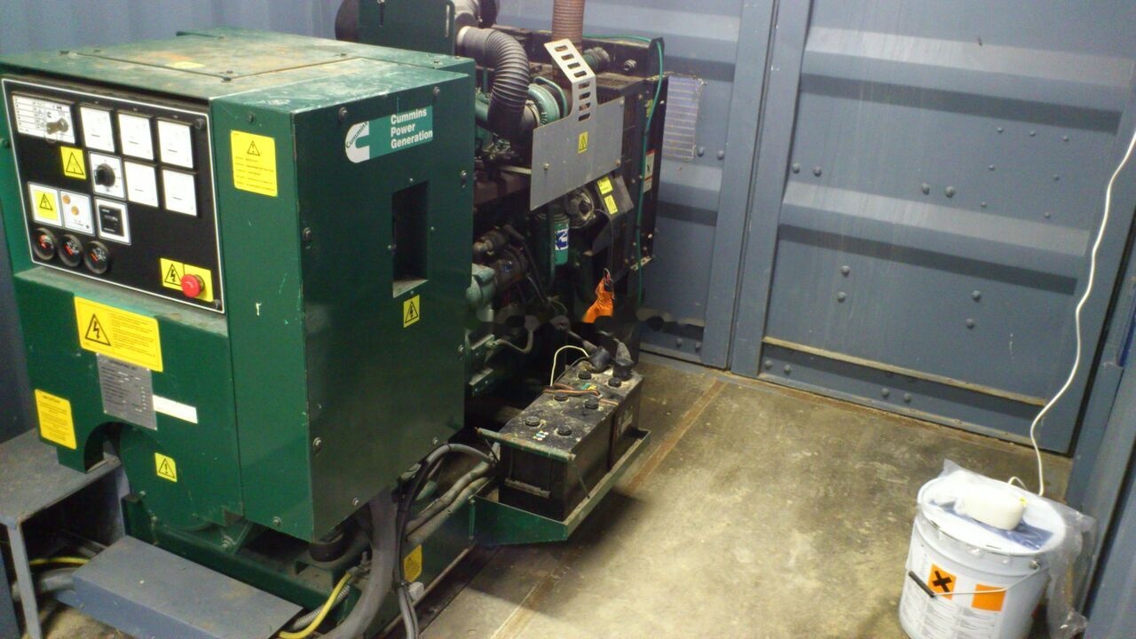 Cummins 88 kVA - Elektroģenerators: foto 1 Cummins 88 kVA - Elektroģenerators: foto 1