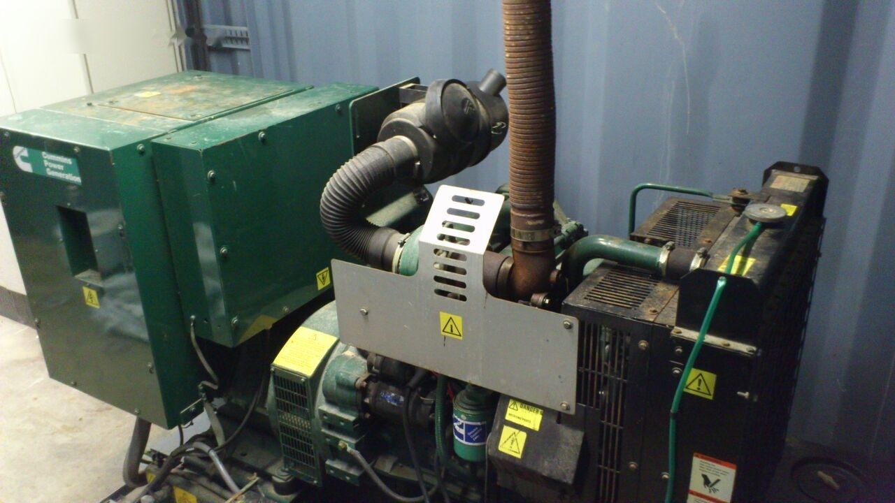 Cummins 88 kVA - Elektroģenerators: foto 2 Cummins 88 kVA - Elektroģenerators: foto 2