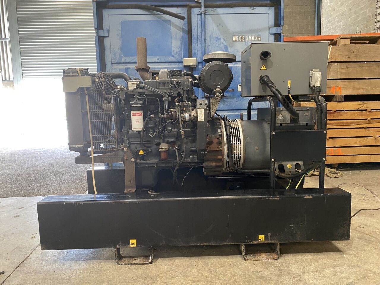IVECO 60 kVa - Elektroģenerators: foto 2 IVECO 60 kVa - Elektroģenerators: foto 2