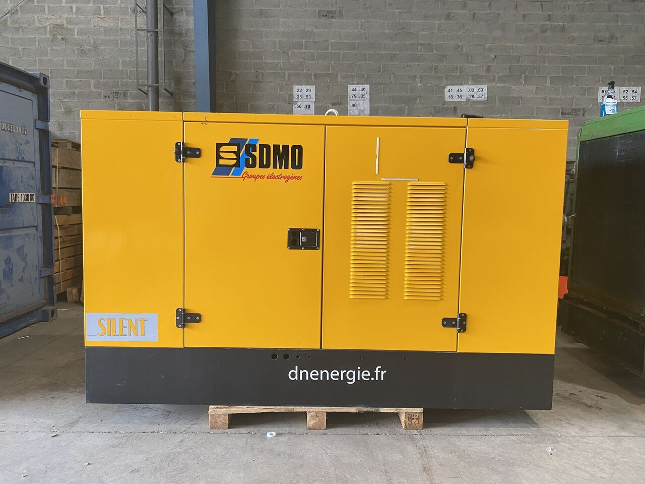 SDMO Perkins 75 kVa Diesel - Elektroģenerators: foto 1 SDMO Perkins 75 kVa Diesel - Elektroģenerators: foto 1