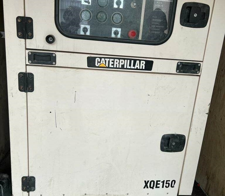 CAT OLYMPIAN XQE150-2 - Elektroģenerators: foto 1 CAT OLYMPIAN XQE150-2 - Elektroģenerators: foto 1