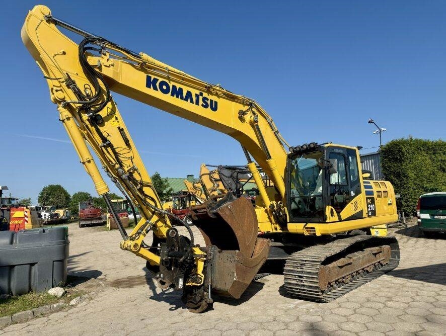 Komatsu PC210LC-11 - Kāpurķēžu ekskavators: foto 3 Komatsu PC210LC-11 - Kāpurķēžu ekskavators: foto 3