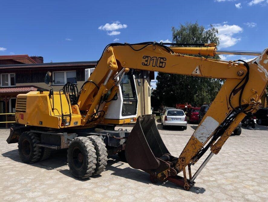 Liebherr A316 - Riteņu ekskavators: foto 2 Liebherr A316 - Riteņu ekskavators: foto 2