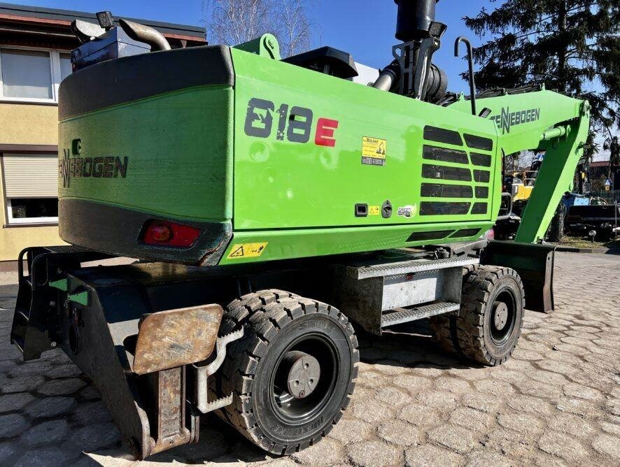 Sennebogen 818 K10 ULM - Atkritumu iekrāvējs: foto 4 Sennebogen 818 K10 ULM - Atkritumu iekrāvējs: foto 4