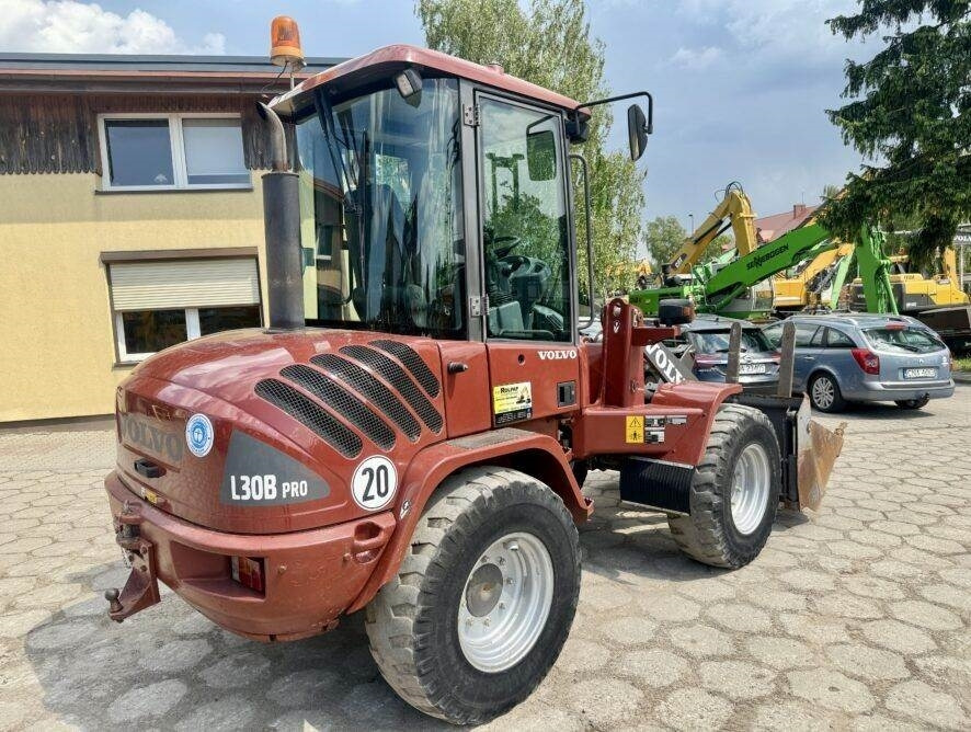 Volvo L30B Pro - Riteņu iekrāvējs: foto 1 Volvo L30B Pro - Riteņu iekrāvējs: foto 1
