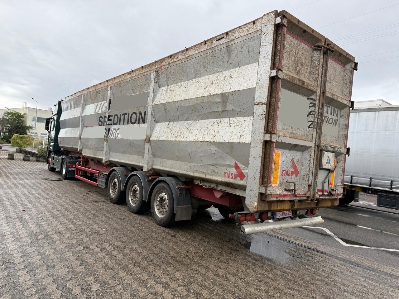 Lück SKF35 86m³/Alufelgen/SAF/Scheibe/Lift - Puspiekabe pašizgāzējs: foto 3 Lück SKF35 86m³/Alufelgen/SAF/Scheibe/Lift - Puspiekabe pašizgāzējs: foto 3