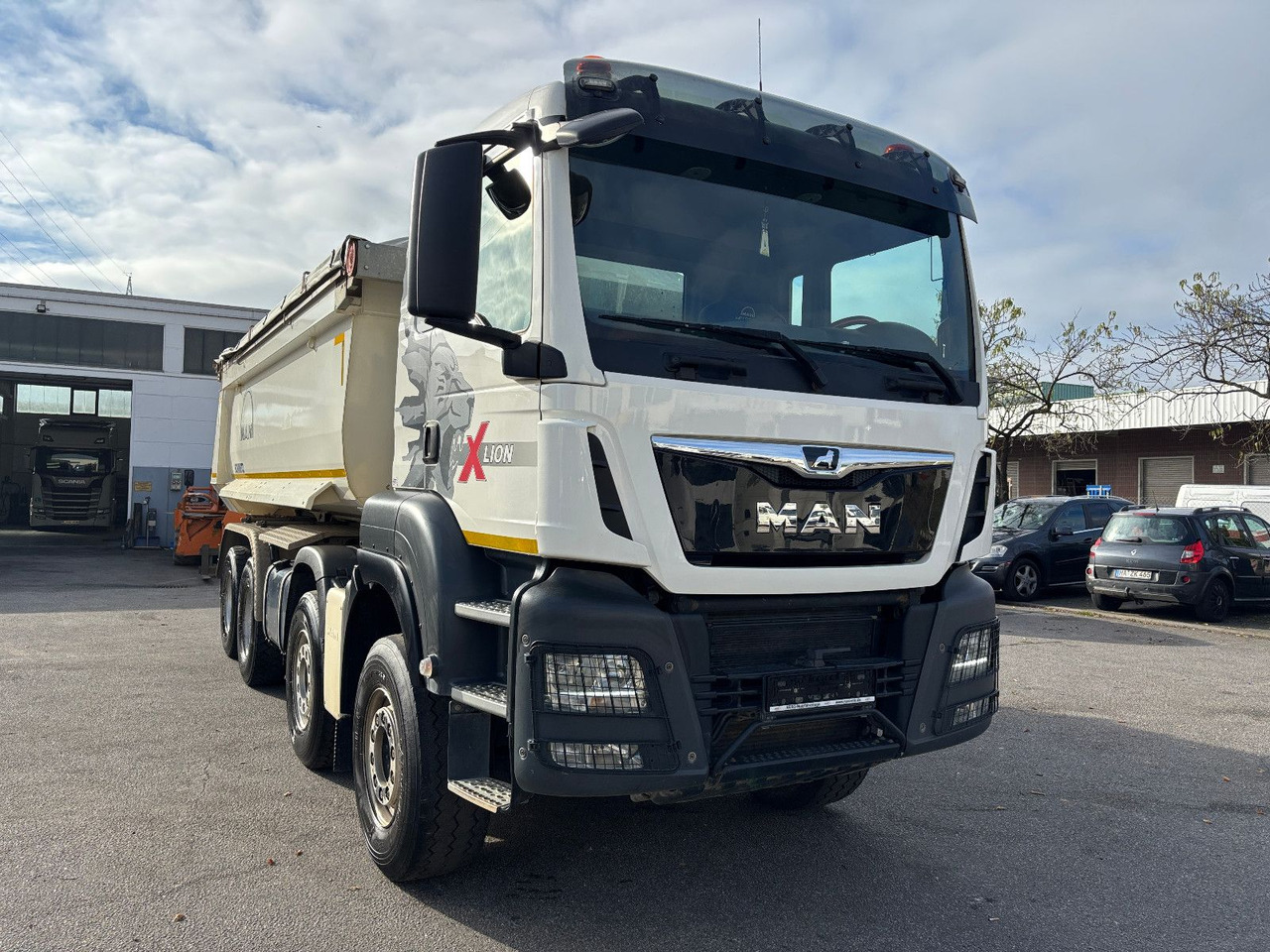 MAN TGS41.510 8x4 Schmitz Muldenkipper Retarder/19m³ - Kravas automašīna pašizgāzējs: foto 3 MAN TGS41.510 8x4 Schmitz Muldenkipper Retarder/19m³ - Kravas automašīna pašizgāzējs: foto 3
