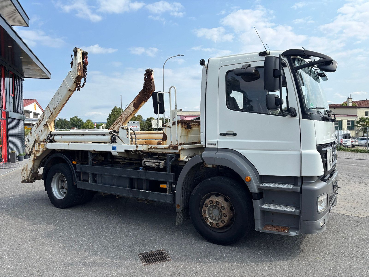 Mercedes-Benz 1833 Meiller kein 1840 - Kravas automašīna pašizgāzējs: foto 3 Mercedes-Benz 1833 Meiller kein 1840 - Kravas automašīna pašizgāzējs: foto 3