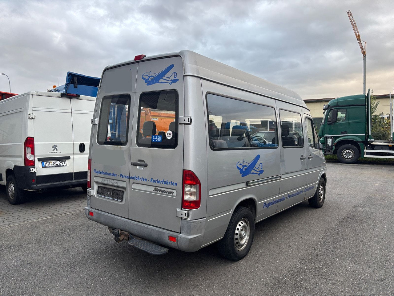 Mercedes-Benz 211 CDI 9 Sitze - Pasažieru furgons: foto 4 Mercedes-Benz 211 CDI 9 Sitze - Pasažieru furgons: foto 4