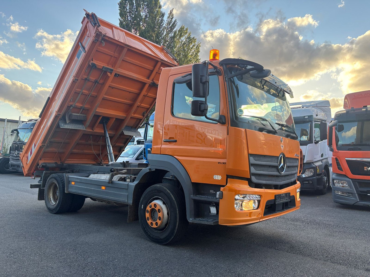 Mercedes-Benz Atego 1530 Blatt/Klima/Kamera - Kravas automašīna pašizgāzējs: foto 1 Mercedes-Benz Atego 1530 Blatt/Klima/Kamera - Kravas automašīna pašizgāzējs: foto 1