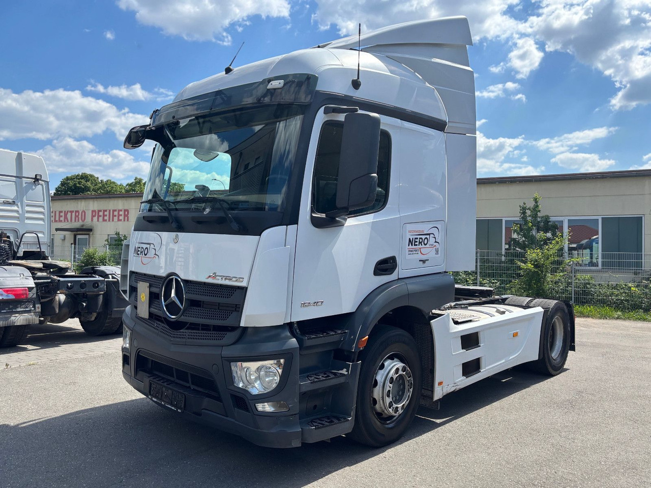 Mercedes-Benz Actros 1840 Kein 1842 1845 Retarder Blatt-Luft - Vilcējs: foto 1 Mercedes-Benz Actros 1840 Kein 1842 1845 Retarder Blatt-Luft - Vilcējs: foto 1