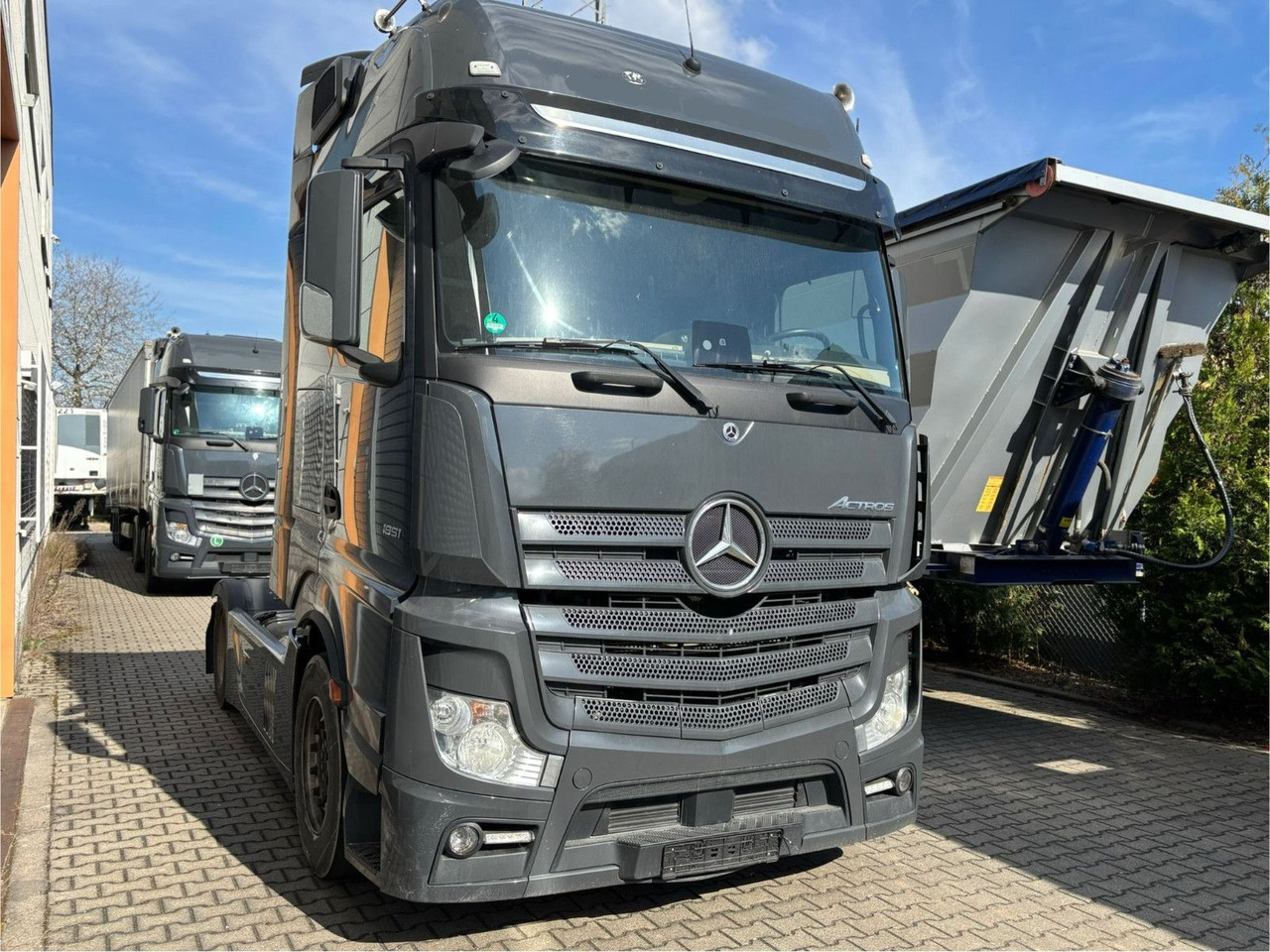 Mercedes-Benz Actros 1851 Retarder/Luft/Klima - Vilcējs: foto 3 Mercedes-Benz Actros 1851 Retarder/Luft/Klima - Vilcējs: foto 3