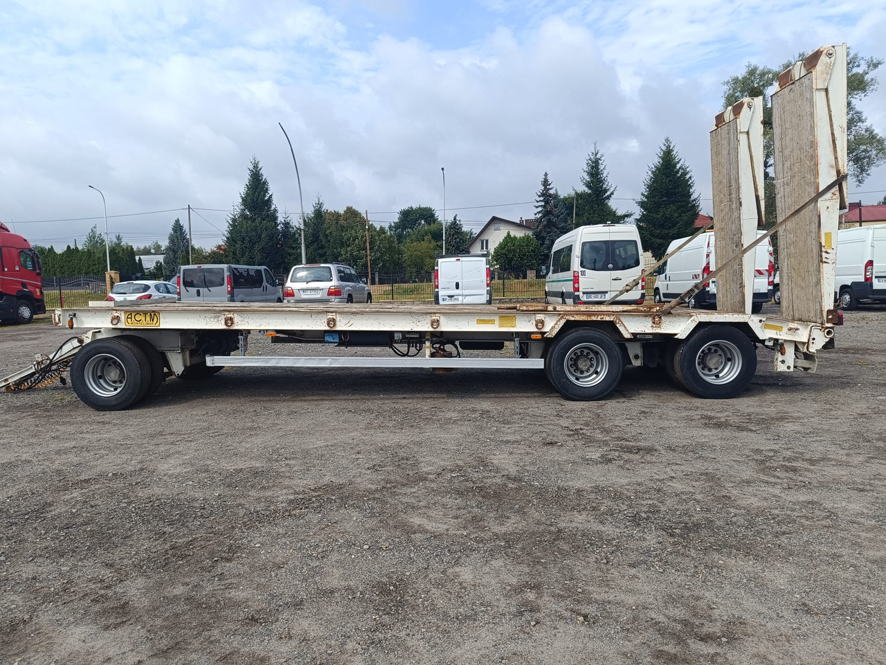 ACTM 3 osie 8m x 2,55 m lad 25 T - Piekabe zema profila platforma: foto 4 ACTM 3 osie 8m x 2,55 m lad 25 T - Piekabe zema profila platforma: foto 4