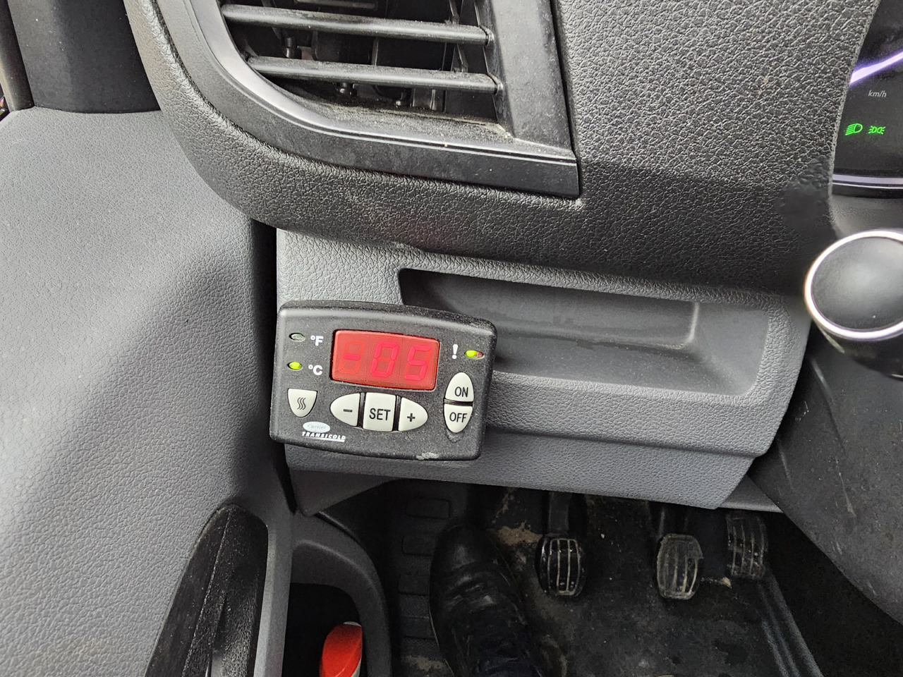 Citroen JUMPY CHLODNIA MROZNIA CARRIER+230V KLIMA NAVI EURO6 [ Copy ] līzingu Citroen JUMPY CHLODNIA MROZNIA CARRIER+230V KLIMA NAVI EURO6 [ Copy ]: foto 11