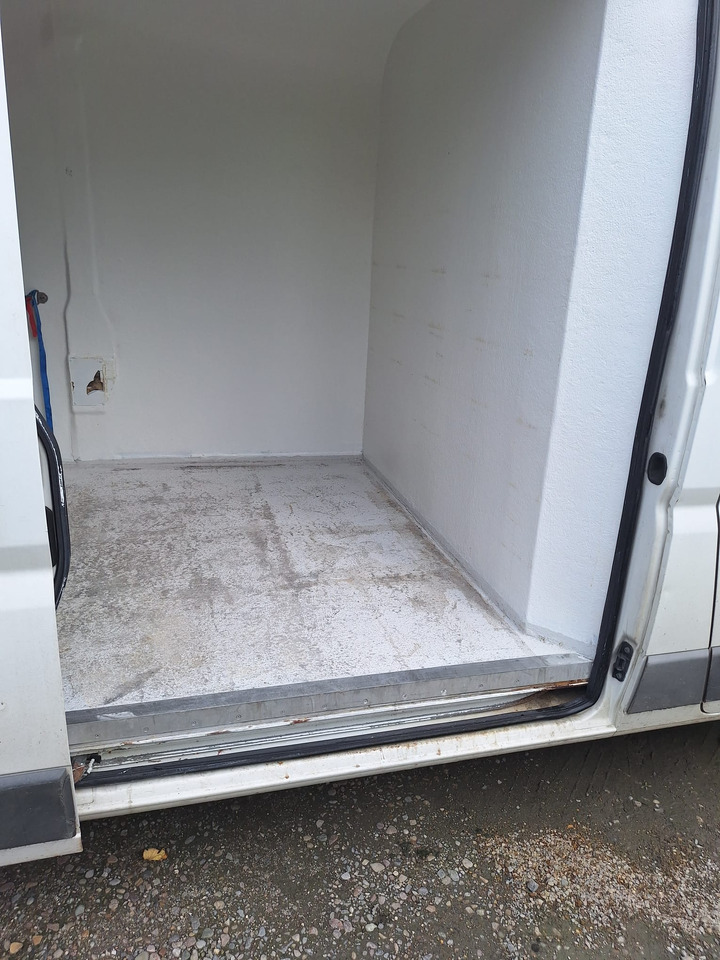 FIAT DUCATO L2H2 CHLODNIA CARRIER KLIMA EURO5 - Komercauto refrižerators: foto 2 FIAT DUCATO L2H2 CHLODNIA CARRIER KLIMA EURO5 - Komercauto refrižerators: foto 2