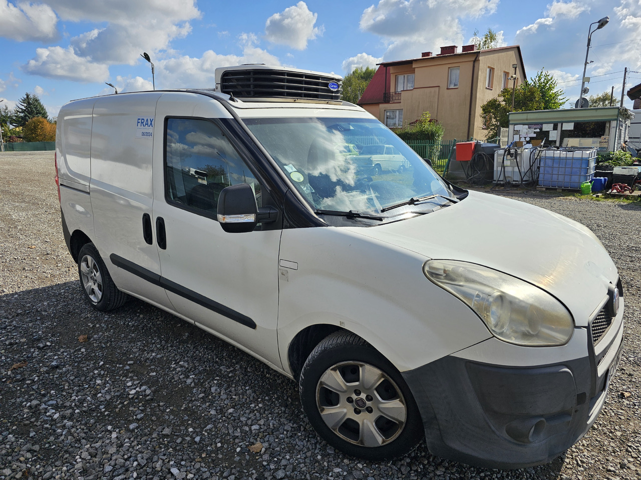 Fiat Doblo chlodnia mroznia carrier +230v - 18 C euro5 - Komercauto refrižerators: foto 1 Fiat Doblo chlodnia mroznia carrier +230v - 18 C euro5 - Komercauto refrižerators: foto 1